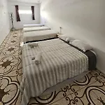 LÍAH Hostel&Suites